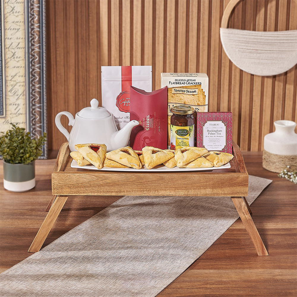 Purim Hot Chocolate Gift Basket – how the gift is presented