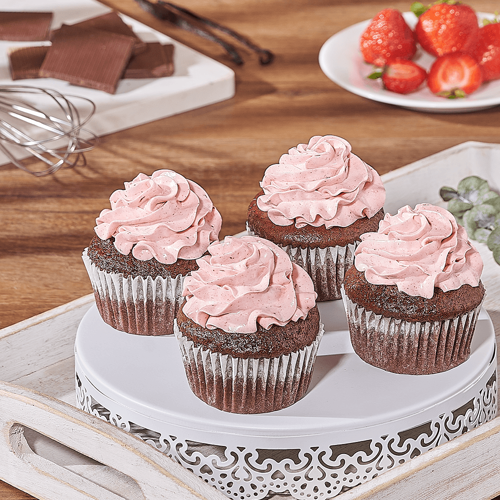 Four Chocolate Strawberry Gourmet Cupcakes – how the gift is presented