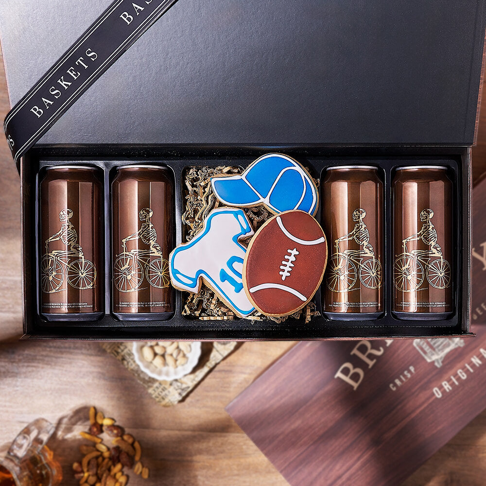 Craft Beer 6-Pack with Football Cookies – how the gift is presented