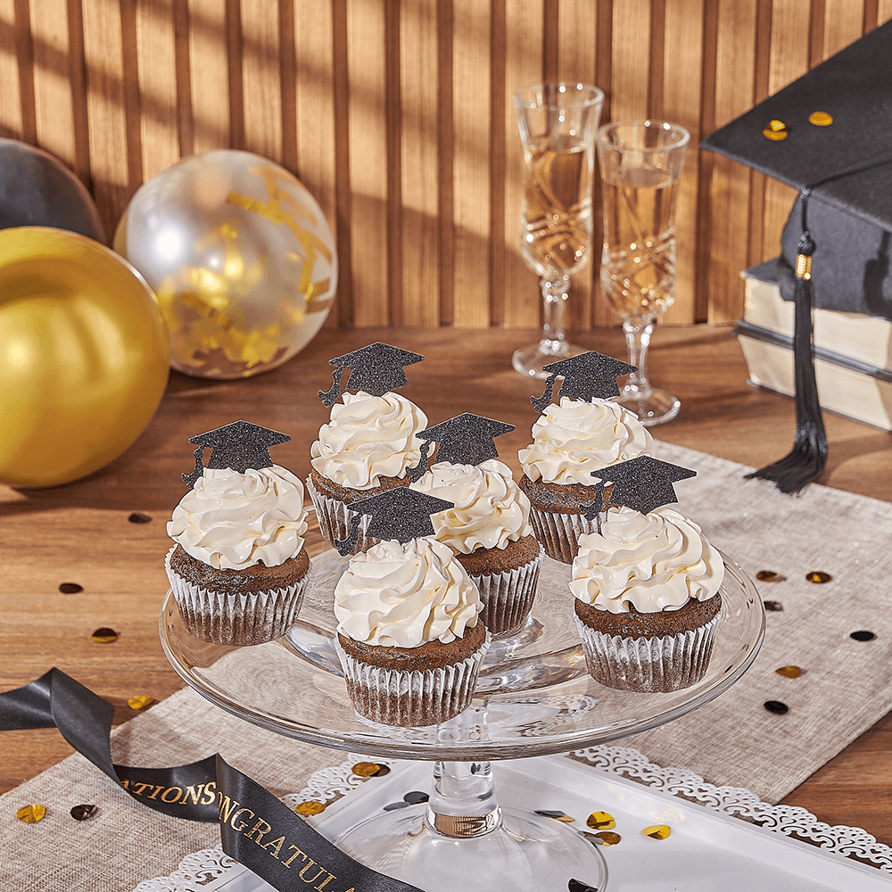 Vanilla Frosted Cupcakes for Graduation – how the gift is presented