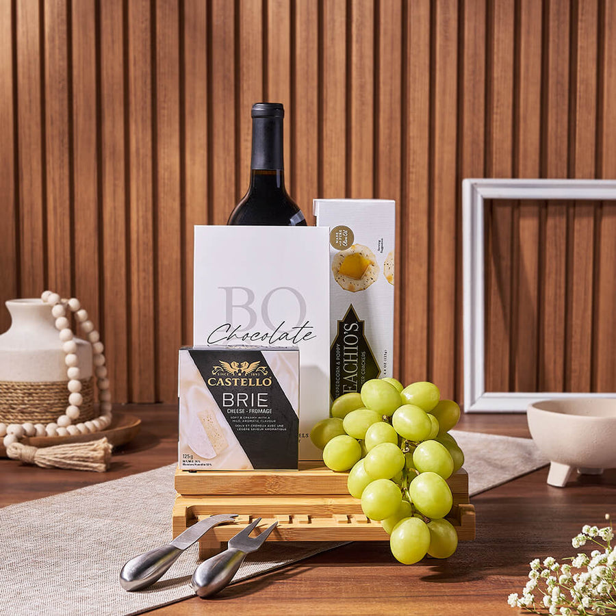 Grange Park Wine & Cheese Basket, wine gift, wine, cheese gift, cheese, chocolate gift, chocolate, fruit gift, fruit, Hamilton delivery