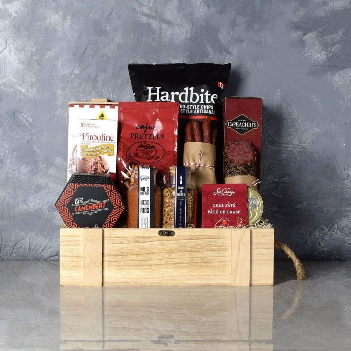Hand-Crafted Crate with Nashville BBQ Style Delicacies – how the gift is presented