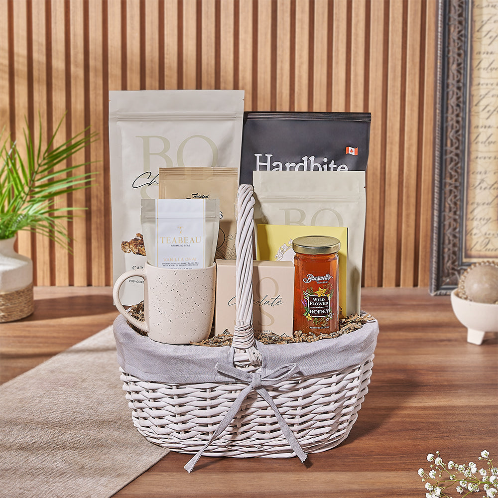 White Wicker Basket with Gourmet Treats – how the gift is presented