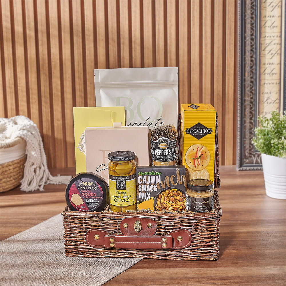 Deluxe Artisan Snack Gift Basket – how the gift is presented