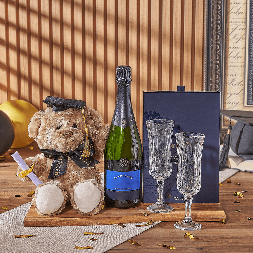 Sparkling Wine with Graduation Teddy Gift – how the gift is presented