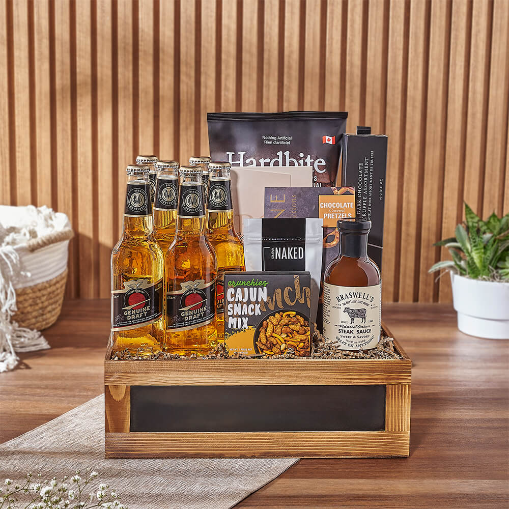 Wooden Beer Gift Box with Snacks – how the gift is presented