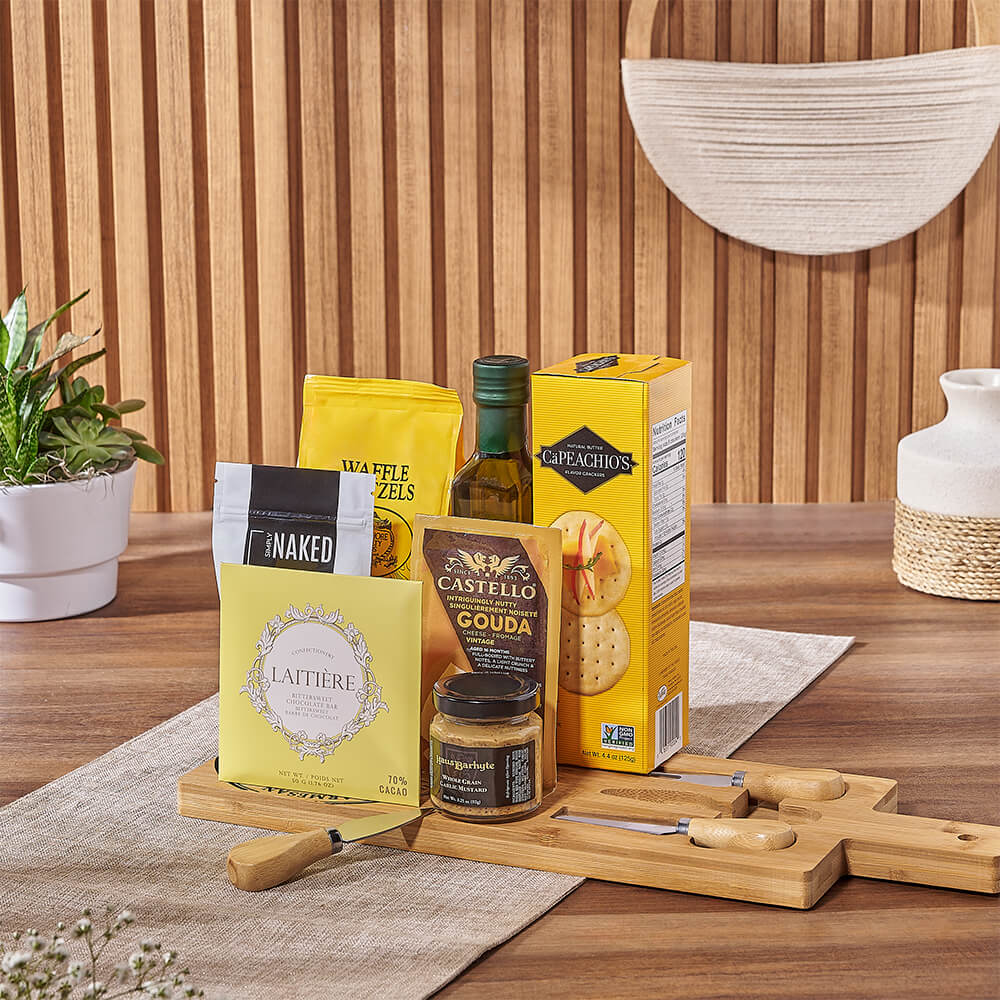 Gourmet Cheese &amp; Cracker Gift Set, cheese gift, cheese, cheese board gift, cheese board, Hamilton delivery