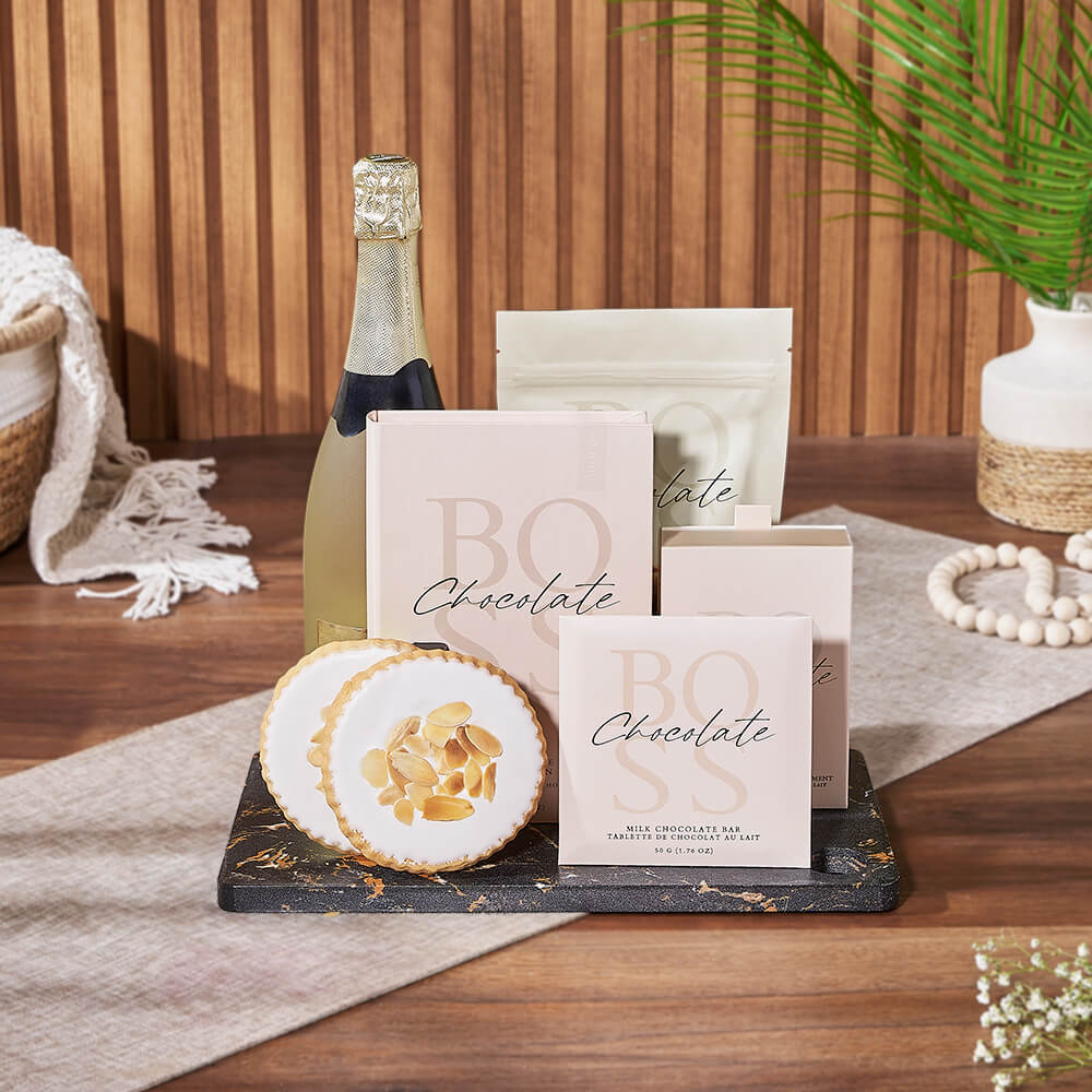 Shortbread Cookie and Sparkling Wine Gift – how the gift is presented