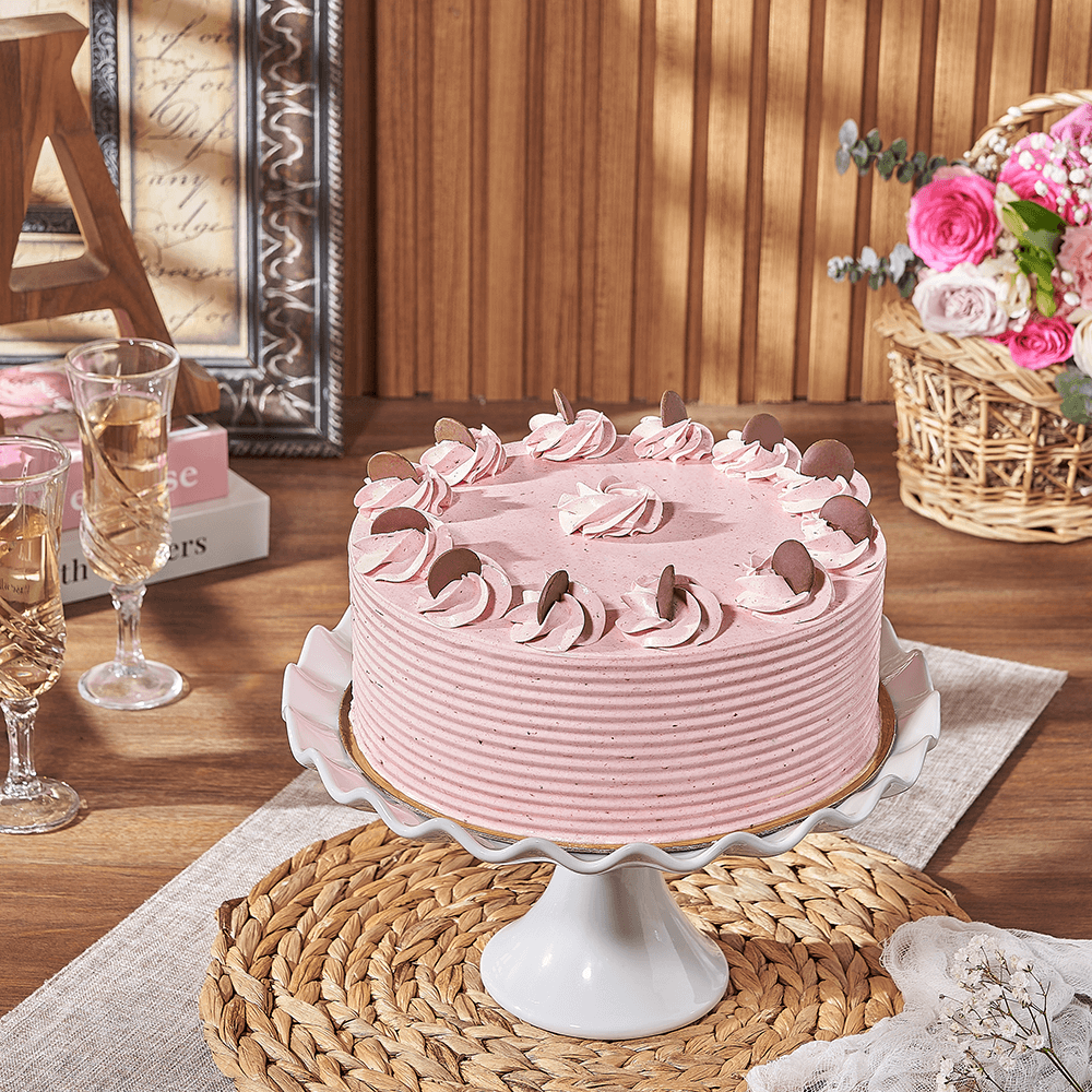 Strawberry Buttercream Chocolate Dessert – how the gift is presented