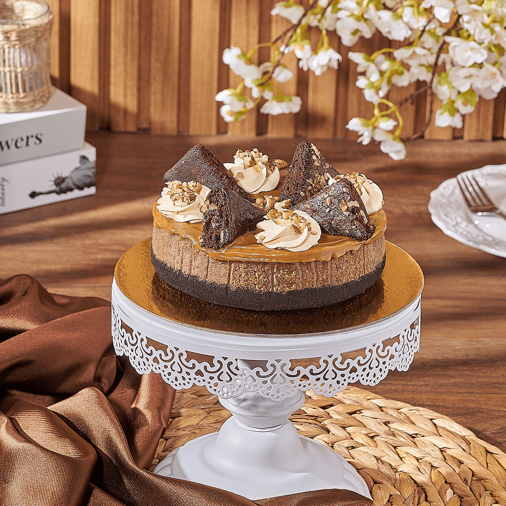 Caramel Cream Topped Pecan Cheesecake – how the gift is presented