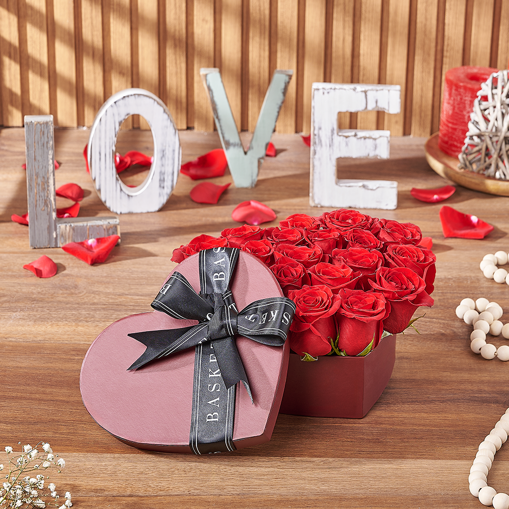 Signature 22-24 Red Roses in Heart-Shaped Hat Box – how the gift is presented