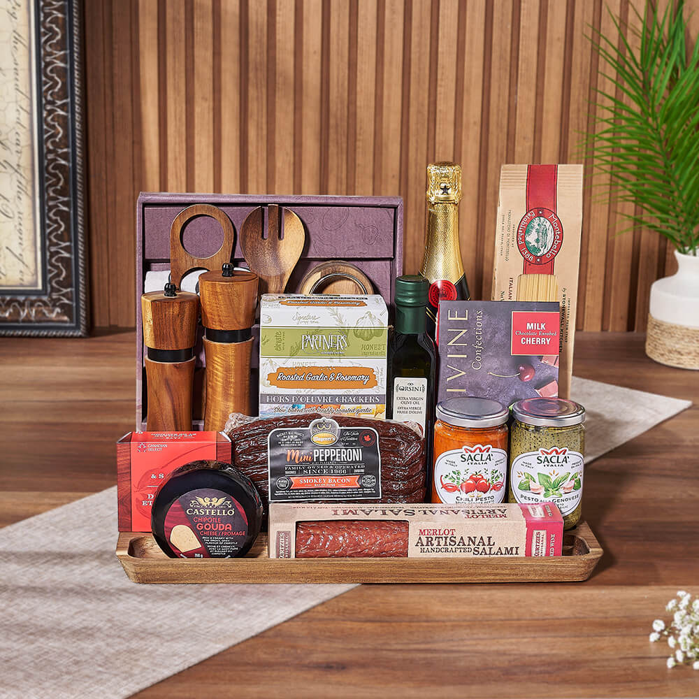 Sparkling Wine with Charcuterie Tools – how the gift is presented