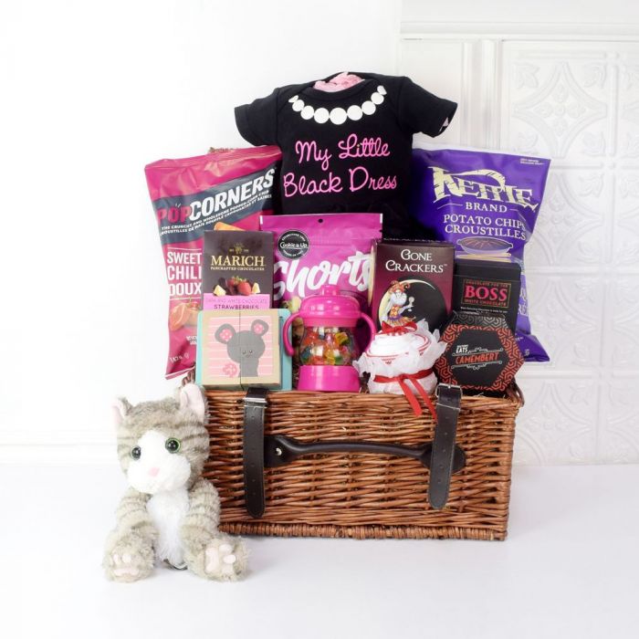 Baby Girl Gift Basket with Puzzle – how the gift is presented
