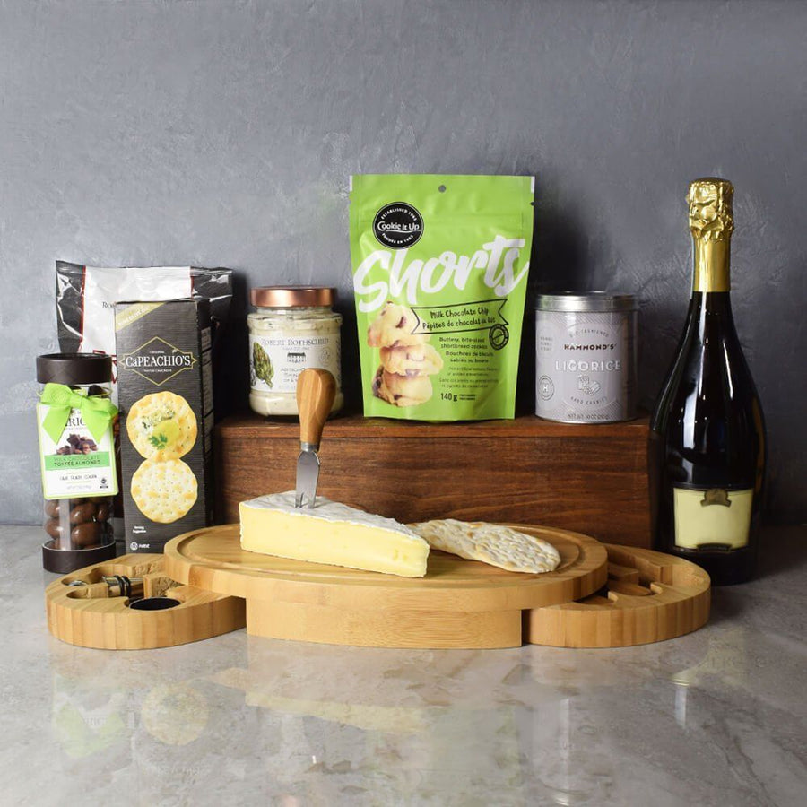 A wonderful gift for Rosh Hashanah or any other occasion, the Kosher Champagne Party Crate from Hamilton Baskets - Hamilton Delivery